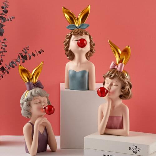 Cute Nordic Girl Resin Craft Figurine Miniature Home Decoration Art for Living Room Bedroom Desktop Sculpture Home Decor Modern