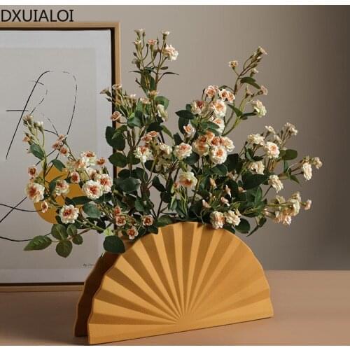 DXUIALOI Nordic Creative Fan Art Ceramic Frosted Vase Home Dining Table Living Room Desktop Flower Arrangement Vase Decoration