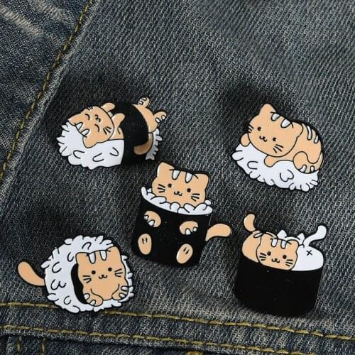 Sushi Rice Ball Cat Enamel Pins Badge Cartoon Brooches for Women Cute Animal Lapel Pin Backpacks Anime Jewelry Gift Wholesale