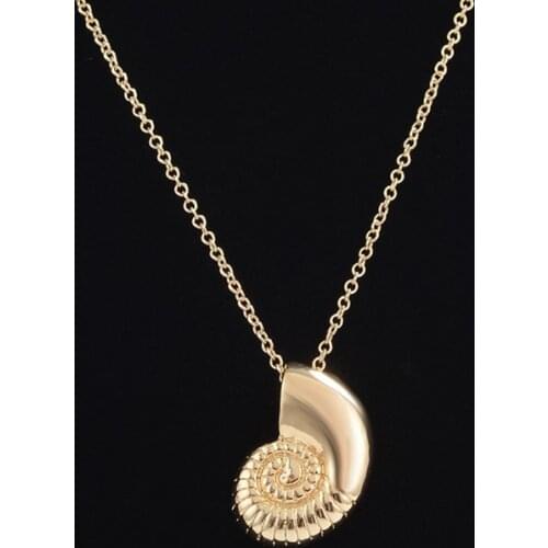 Hfarich Elegant Snail Necklace Women Gold Long Chain Mollusk Pendant Necklaces For Mother Birthday Gift