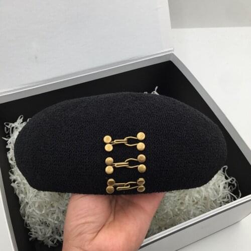 Spring and summer new South Korea retro metal buckle breathable beret thin painter pumpkin hat Japanese knitting