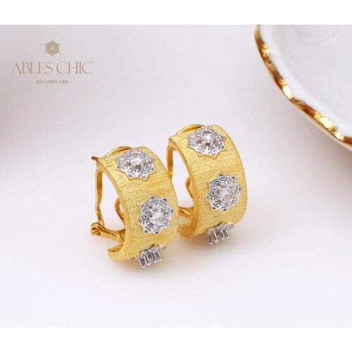 18K Gold Tone Silk Pattern Prong CZ Wide Hoop Earrings Flowers 925 Silver Rich Detail Renaissance Clip-on Earring C11E4S25337