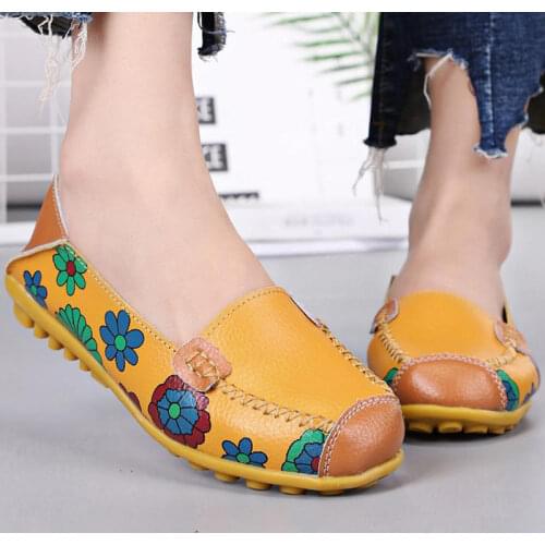 Women flat shoes 2021 new fashion flower print casual shoes woman slip-on genuine leather flats female loafers plus size