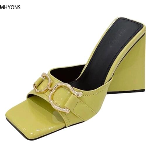 Fashion Women Slippers Female New Square Toe Ladies Gold Iron Chain letter Outdoor Slides Causal Woman Sandal Shoes Flip Flops
