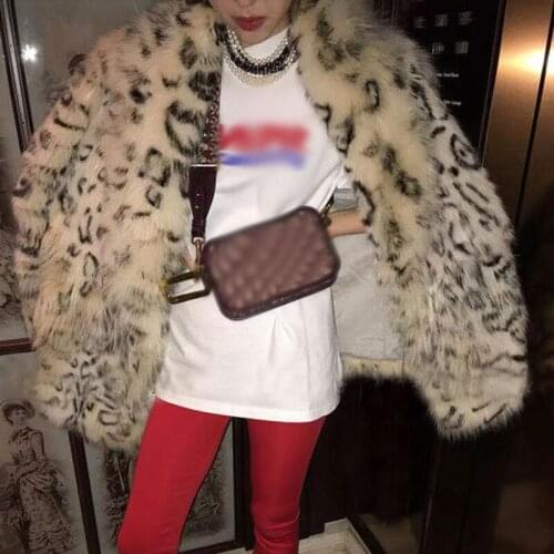 Fashion leopard faux fur coats medium long 2020 winter thick warm turn down collar fake fox fur jackets loose faux fur A282