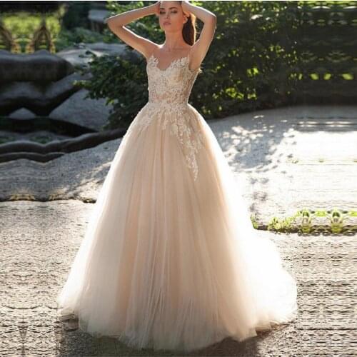 Champagne A-Line Wedding Dresses Lace Appliques Floor Length Vintage Bridal Gown Sleeveless Vestido de Noiva Custom Made
