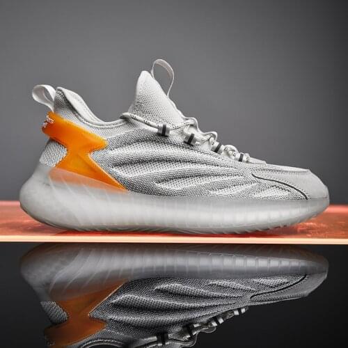 2021 New Mens Sneakers Breathable Fly Weave Luminous Running Shoes V2 350 Reflective Shoes Outdoor Jogging Walking Casual Shoes