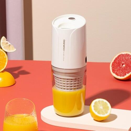 Mini Electric Slow Juicer USB Wireless Juicer Screw Cold Press Extractor Filter-Free High Nutrient Fruit Vegetable Blender Mixer