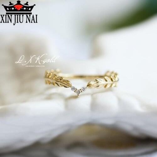 Gold feathers stacked on the symbolic ring of the Peace Pigeon inlaid with top zircon CZ Love Commitment Jewelry Birthday Gift