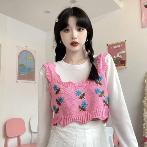 Tops for Women Knitted Camisole Womens Summer Celebrity Style Design Feeling Soft Wind Inner Short Top