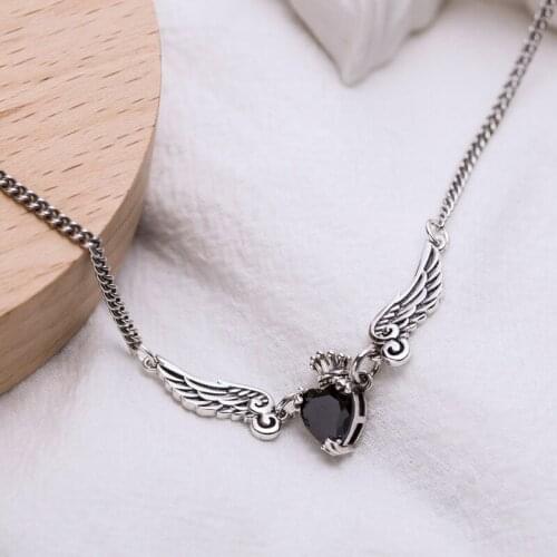 2021 Exquisite Silver Plated Angel of Wings Heart Zircon Pendant Necklace for Women Fashion Wedding Clavicular Chain Jewelry