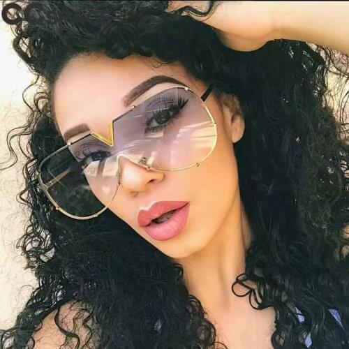 2021 New Fashion One Piece Shield Sunglasses For Women Vintage Oversized Paw Sun Glasses Hip Hop Punk Eyewear Black Men Uv400