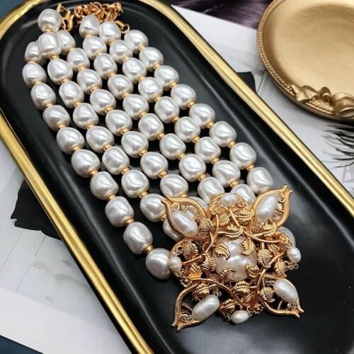 Baroque Pearl Jewelry Necklace Statement Romantic Chokers Three Strands Flower High-Quality Accessories Wedding Party Elegant