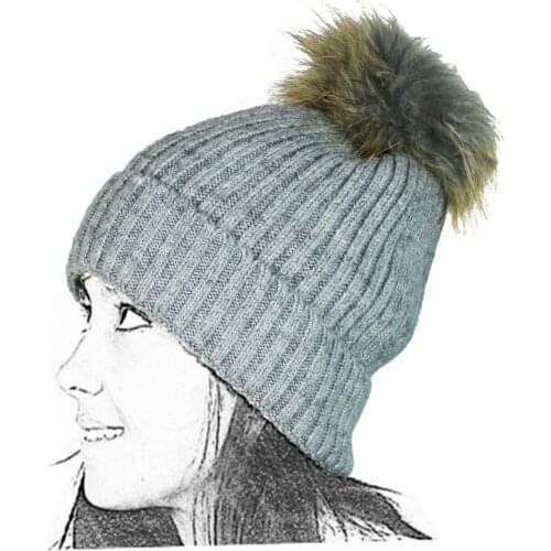 Long Knitted Hat Woman Grey Gray Wool Pompon Pello Ball Light Stick Fur Teddy 100