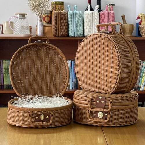Rattan Storage Box Wear-resistant Large Capacity Vintage Handmade Rattan Woven Multifunctional Cosmetics Case Travel Supplies