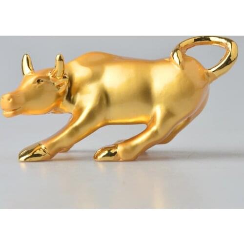 Alloy golden Wall Street Bull Ox Figurine Charging Stock Market Bull Statue Fengshui Sculpture figurines Home Office Decor