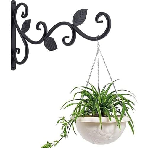 European Modern Wall-mounted Wrought Iron Flower Basket Bracket Wall Decoration Metal Hanging Flower Stand for Garden Basket