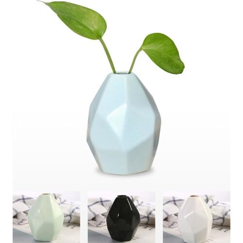 Irregular Shape Water Droplet Small Vase Ceramic Aromatherapy Bottle Creative Mini Ceramic Vase Ornament Decoration Hydroponic