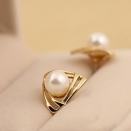 50%HOTWomen Faux Pearl Inlaid Double Triangle Crossover Ear Stud Earrings Jewelry Gift