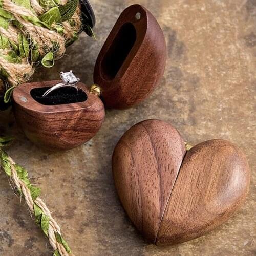 1Pcs Heart/Square Shape Box Walnut Personalized Vintage Wedding Wood Ring Box Holder Travel Case Portable Storage
