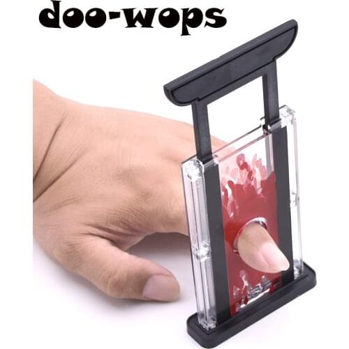 Finger Cutter Chopper Finger Cutting Magic Tricks Close Up Gimmick Props Illusion Mentalism Magia Finger Hay Cutter Tool