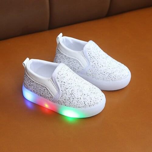 Childrens Shoes Boy Luminous Sneakers Kids Baby Casual Led Sneakers With Lights Girl Sequins Soft Bottom Sports Shoes 1-6 Years