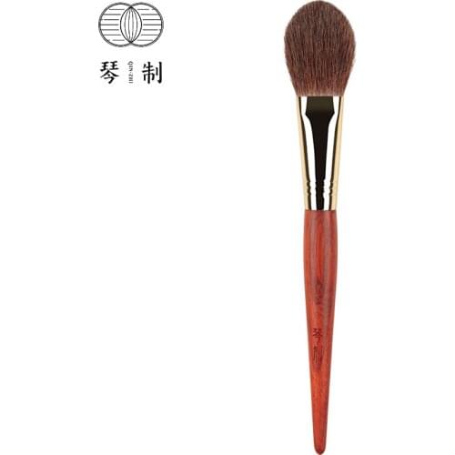 QINZHI Professional Handmade Make Up Brush 009 Flat Round Blush Brush Soft Red Squirrel Hair Makeup Brushes