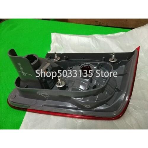 Car taillight rear inner taillight cover hon dac ivi c anti-collision light brake light turn signal
