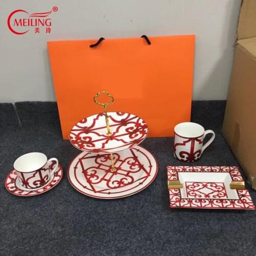 European 2-layer Porcelain Fruit Dessert Cake Plate Tray Mug Coffee Cup & Saucer Ashtray Luxury Home Decor Window Bone China Red