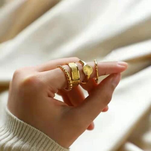 High Quality Waterproof Stainless Steel Croissant Rings For Women Braided Twisted Signet Chunky Dome Ring Stacking Band Jewelry