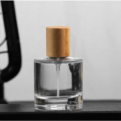 50ML High-grade Wood Cover Crystal White Material Bayonet Perfume Spray Bottle