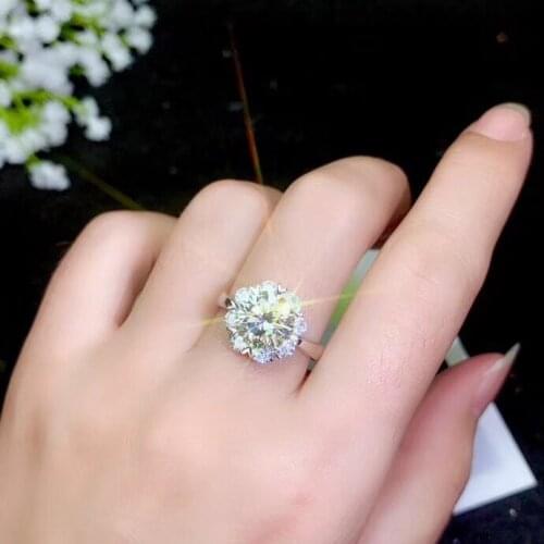 Fashion style, simplest style, various sizes of moissanite, 925 silver ladys ring