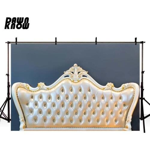 DAWNKNOW Vinyl Photography Background Luxury Baroque Bed Headboard Tufted Polyester Backdrop For Wedding Photo Studio F2517
