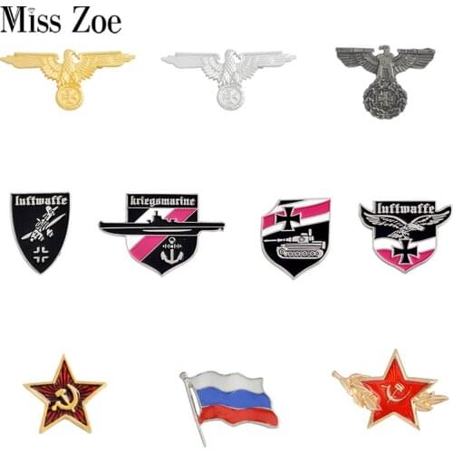 Cold War Enamel Pins Russian Flag German Tank Bombing Plane Battleship Eagle Badge Brooches Lapel pin Gift Military Enthusiast
