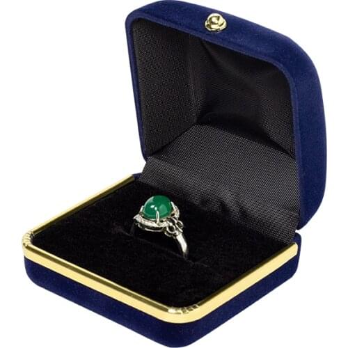 New high-end Flannel Retro Fascinating 2020 Bump Velvet packaging jewellery organizer With Decoration Gold Metal For lady