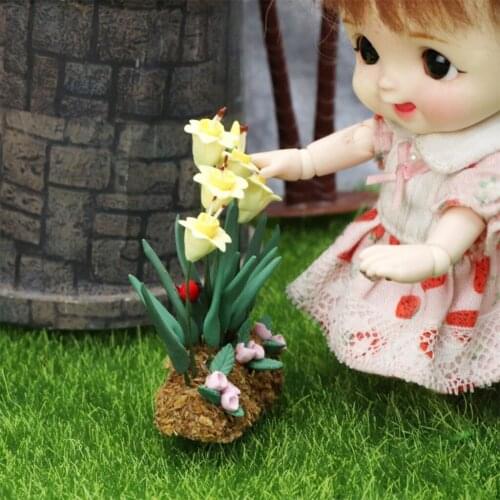 1/12 Scale Dollhouse Fairy Garden Handmade Bonsai Daffodil Flower Plant Miniature Micro Landscape Decoration Clay Flowers