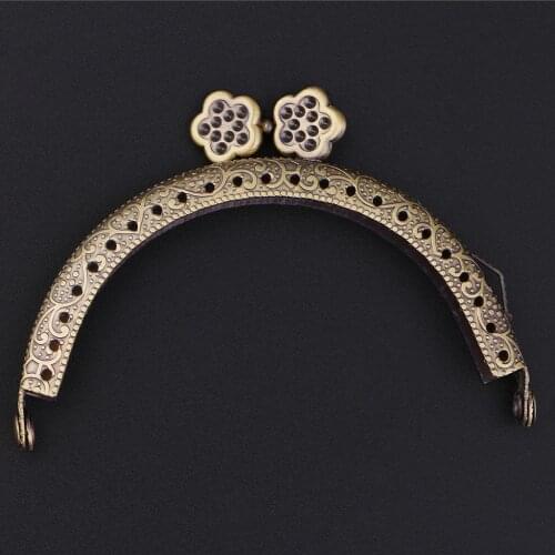 8.5x5cm Metal Plum Blossom Frame Kiss Clasp Lock Arch for DIY Purse Bags Making