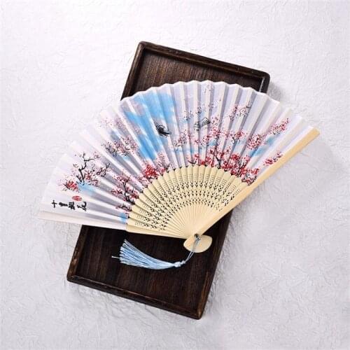 1 Piece Of Retro Style Silk Folding Fan Chinese Japanese Pattern Art Craft Gift Home Decoration Ornaments Dance Hand Fan