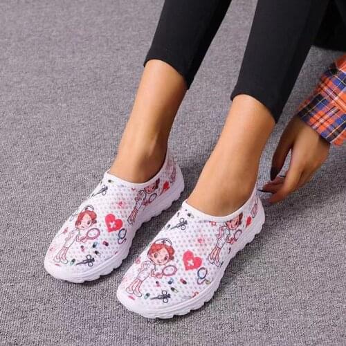 2021 Summer Autumn Women Nurse Doctor Light Sneakers Woman Slip On Mesh Breath Flat Female Cartoon Print Vulcanized Ladies Shoes