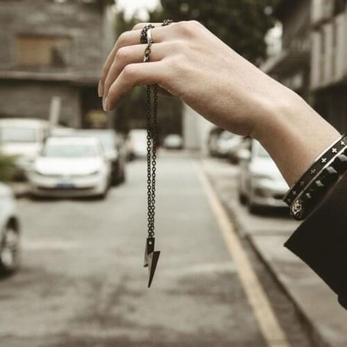 Hot Sell Stainless Steel Thunder Jewelry Lightning Bolt Necklace Men Pendant Necklaces Women Vintage Pendant Jewelry gift