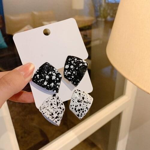 Asymmetric Metal Spots Earrings South Koreas Temperament Fashionable Sweet Elegant Geometric Earrings Ms Wedding Accessories