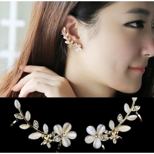2 Pcs Women Crystal Rhinestone Flower Cuff Ear Bone Clips Non-piercing Earrings