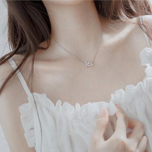 Simple Fashion 925 Sterling Silver Chain Necklace for Women Small Zircon Flower Pendant Clavicle Necklace Engagement Jewelry