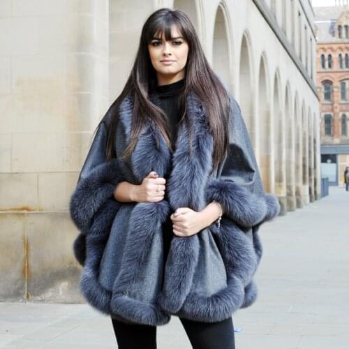 CX-B-P-67B Fancy Design Luxury Women Cashmere And Fox Fur Trim Cape