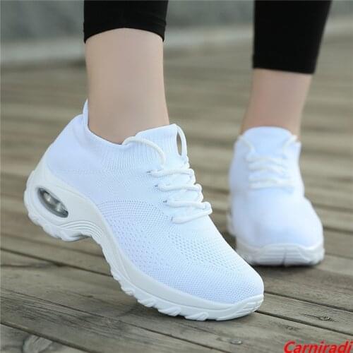Fashion Plattorm Slip-on Cushioning Casual Shoes Women Lightweight Flying Weave Sneakers Ladies Height Increase Jogging Shoes