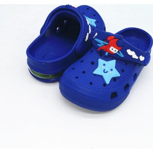 2021 Boy Mules Air Cushion Kids Clogs Summer Cave Hole Children Beach Slippers CrocksShoes For Boys EUR28 29 30 31 32 33 34 35