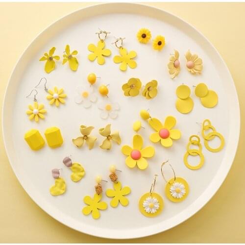 Korean Style 2020 Summer Fashion Yellow Flowers Hollow Round Drop Earrings for Women Floral Geometric Dangle Earrings Jewelry
