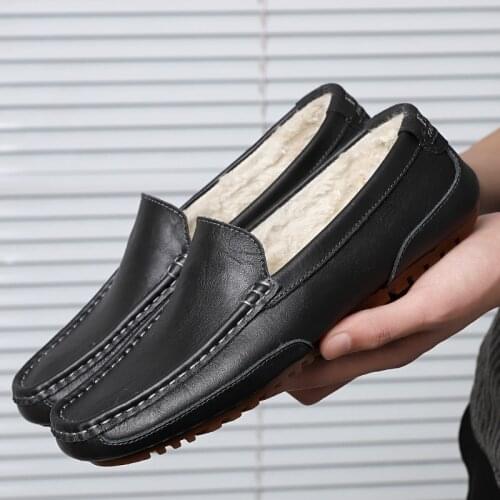 Coslony men shoes leather winter Warm Fur Casual 2021 Genuine Leather Driving Shoes Men Italian casual loafers shoes for men