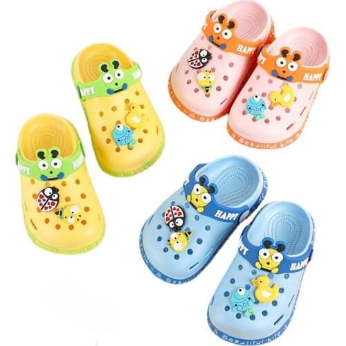 2021 Flat Garden Shoes Children Hole Shoes Kids Breathable Hollow Beach Sandals Baby Boys Indoor Outdoor Anti-Slip Slippers Kids