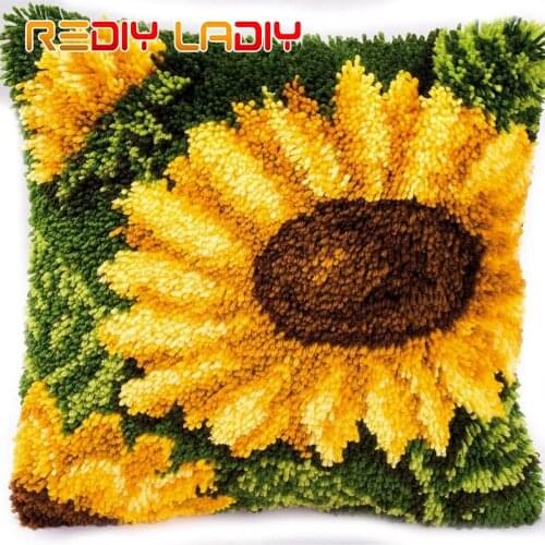 DIY Latch Hook Cushion Kits Daisy & Rose Pillow Case Crochet Hobby & Crafts Yarn for Embroidery Cushion Cover Sofa Bed Pillows